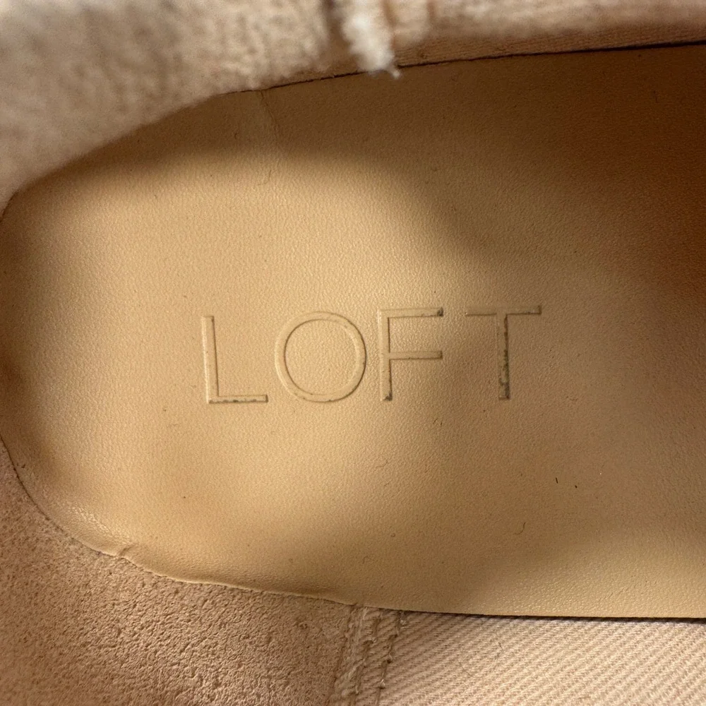 LOFT Sneakers Women Green Suede Gum Sole Lace Up Size 8.5‎
